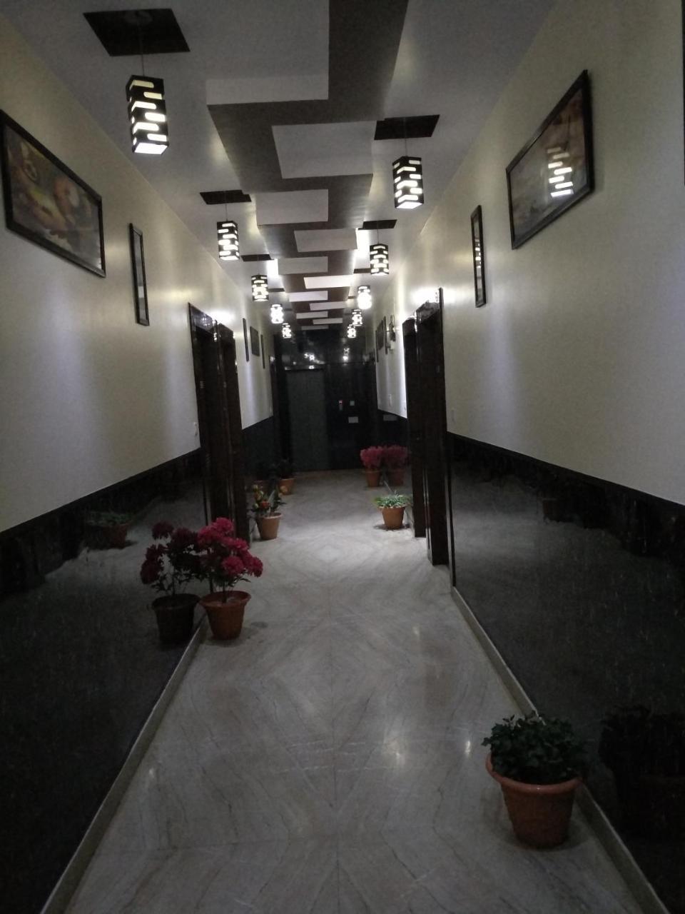 Hotel Rb Palace Dhaulpur Экстерьер фото