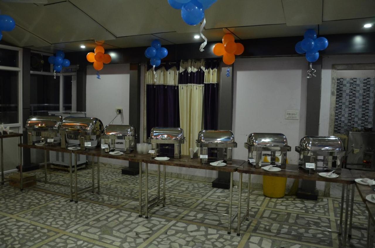 Hotel Rb Palace Dhaulpur Экстерьер фото