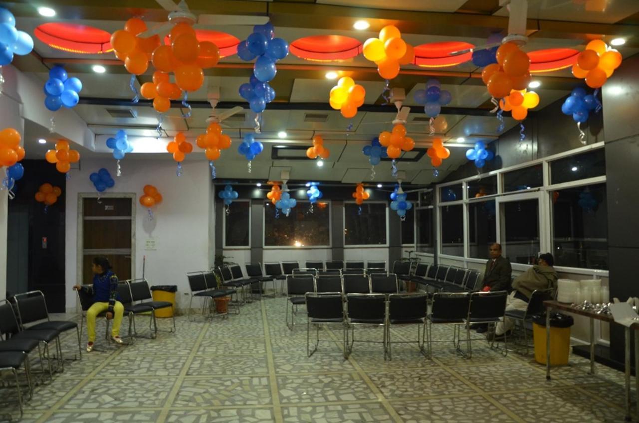 Hotel Rb Palace Dhaulpur Экстерьер фото
